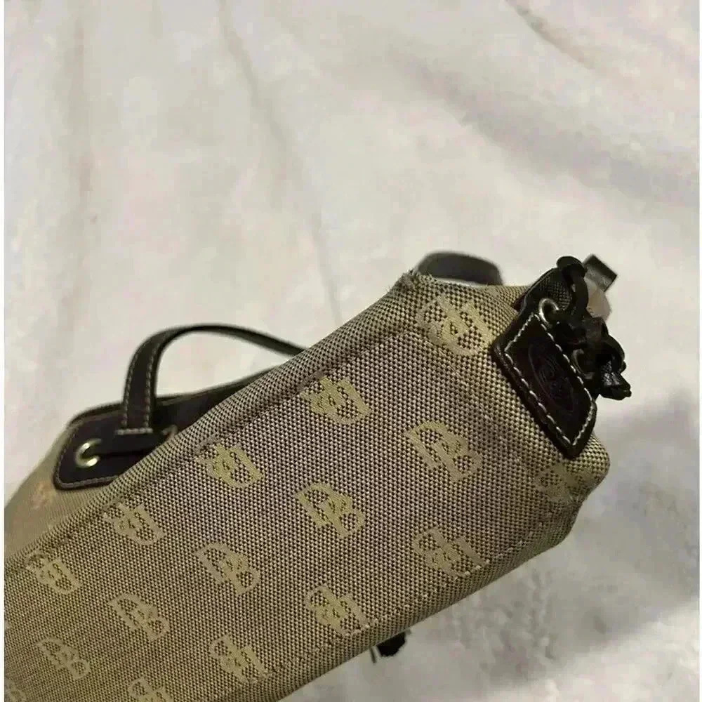 Dooney and Bourke‎ Signature Canvas Leather Purse Vintage DB Brown Shoulder Bag - Picture 5 of 12